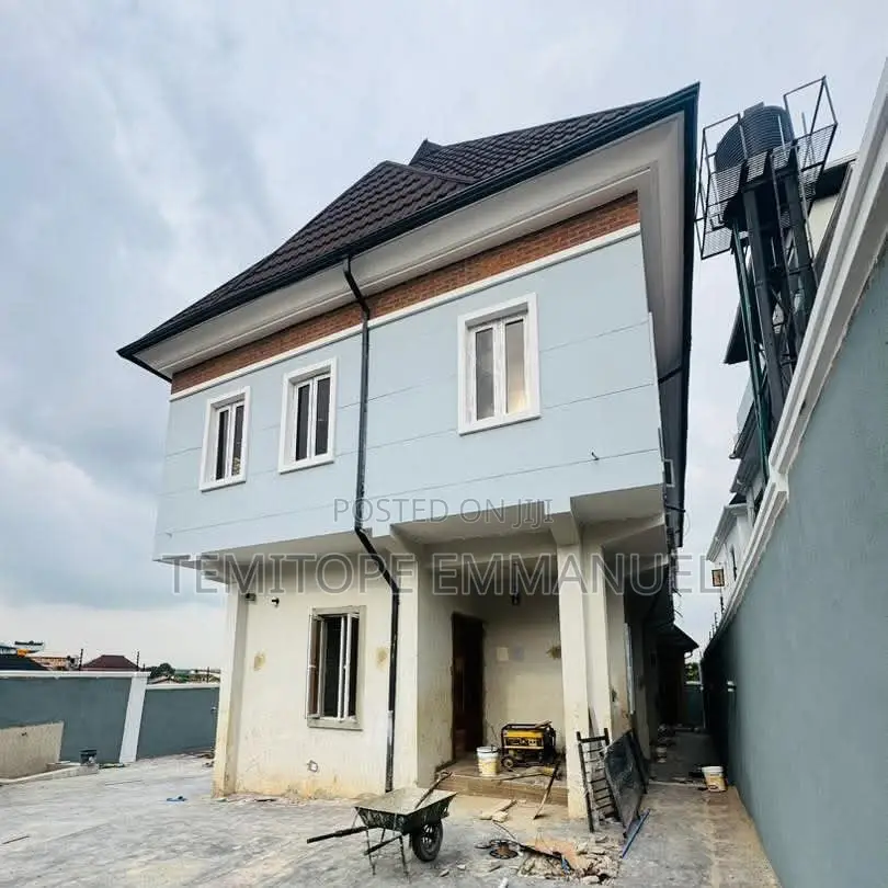 Furnished 4bdrm Duplex in Magodo Phase 1 for sale in GRA Phase 1
