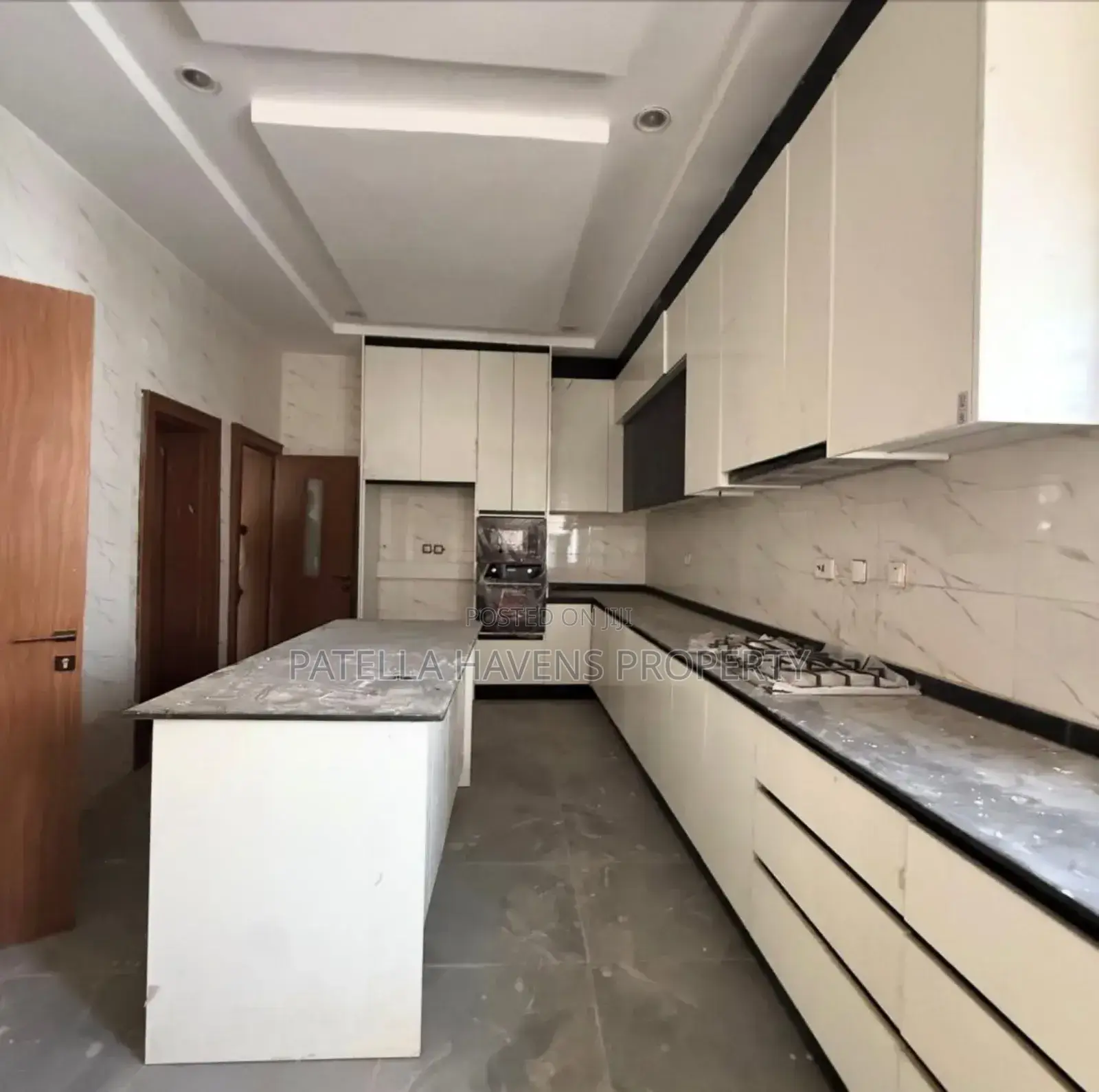 5bdrm Duplex in Lokogoma for sale in Lokogoma