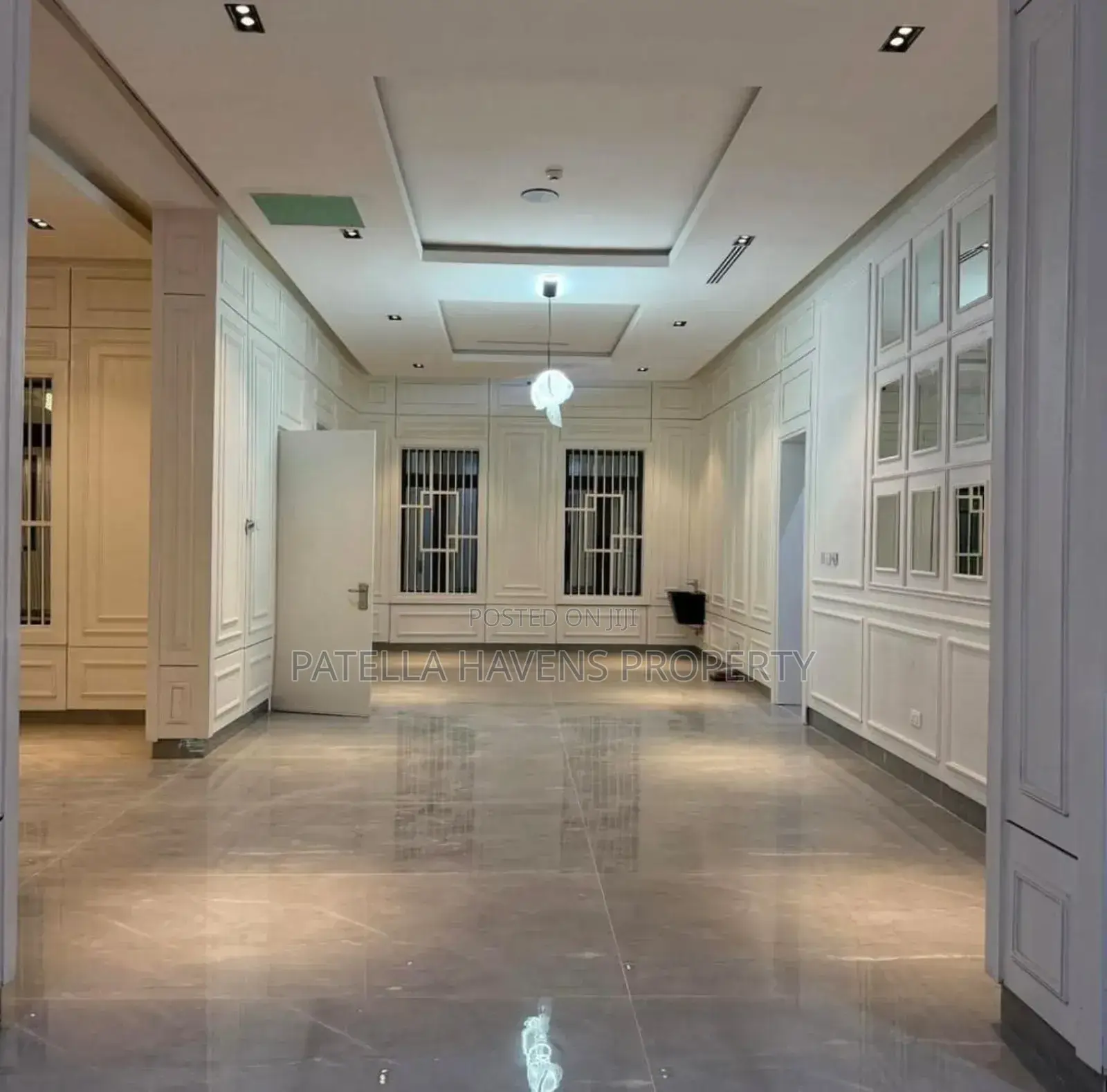 9bdrm Mansion in Maitama for sale in Maitama