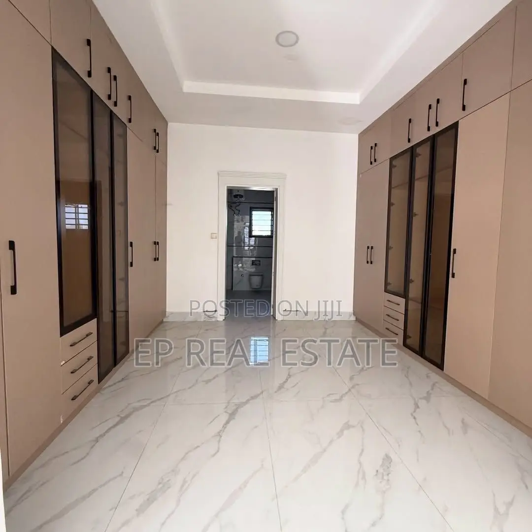 7bdrm Mansion in Asokoro for sale in Asokoro