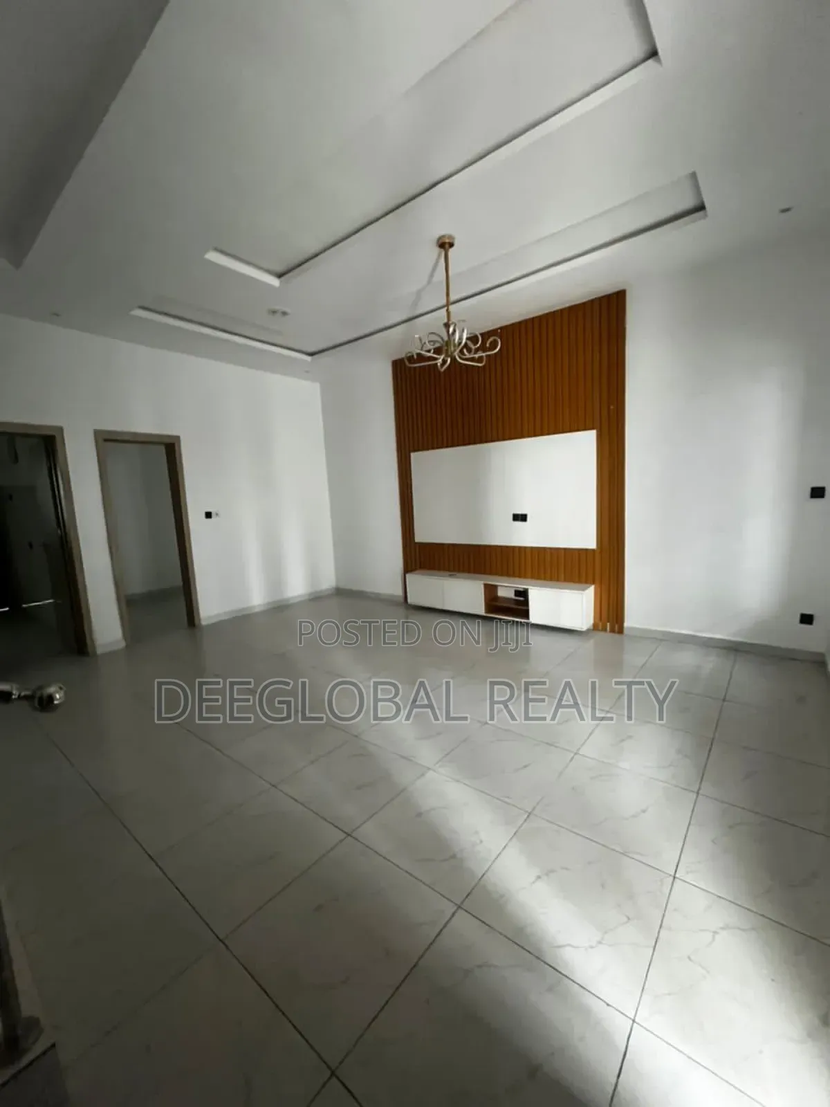 4bdrm Townhouse/Terrace in Royal Pine Estate, Lekki for sale in Lekki