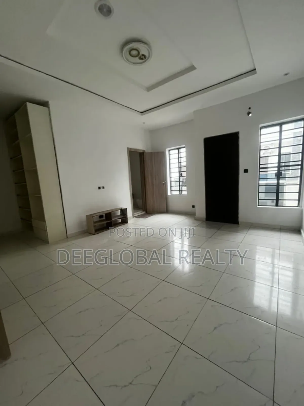 4bdrm Townhouse/Terrace in Royal Pine Estate, Lekki for sale in Lekki