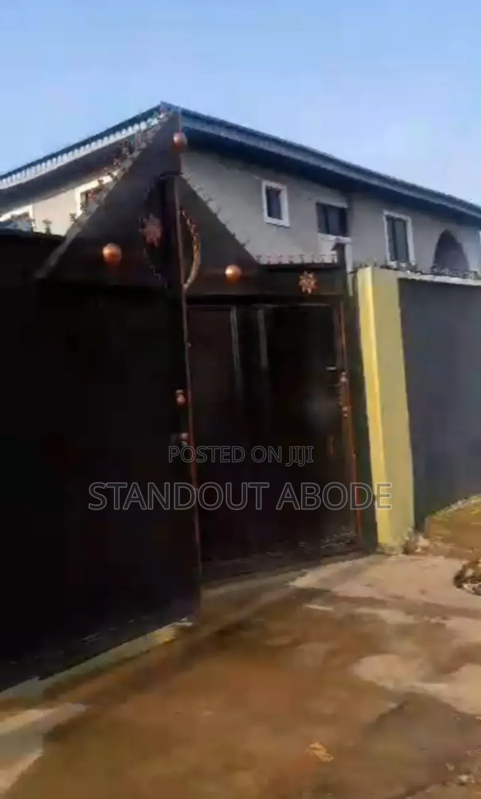 3bdrm Block of Flats in Lagos, Idimu for sale in Idimu