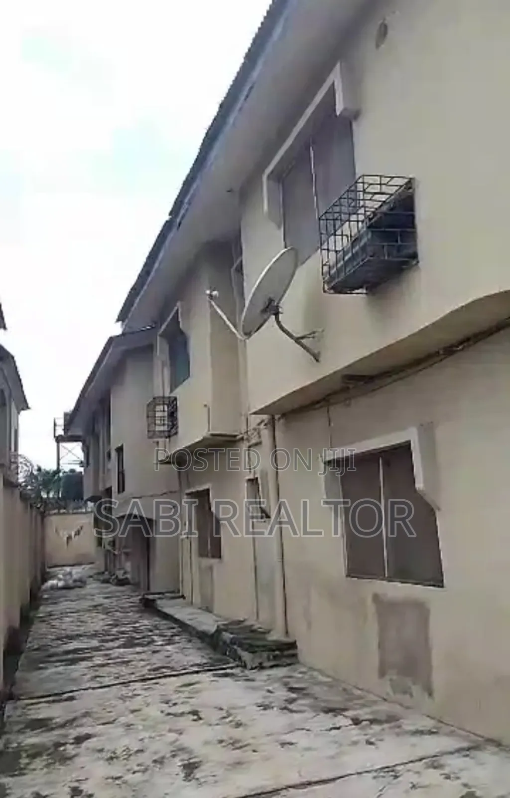 Furnished 3bdrm Block of Flats in New Oko Oba for sale in New Oko Oba