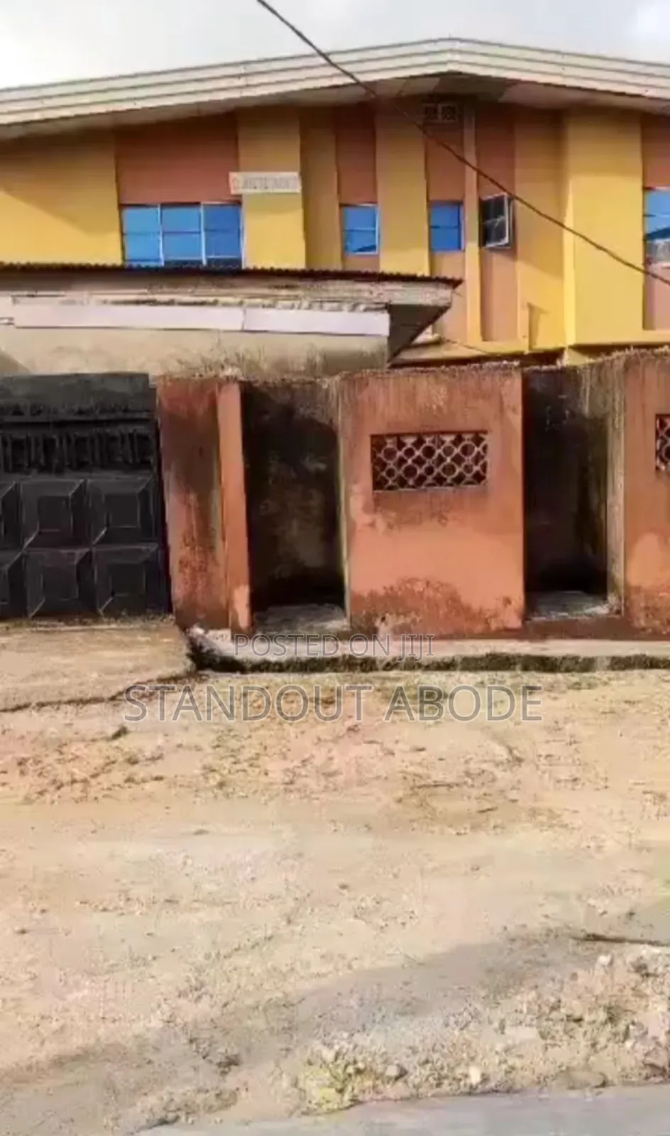 3bdrm Block of Flats in Idimu for sale in Idimu
