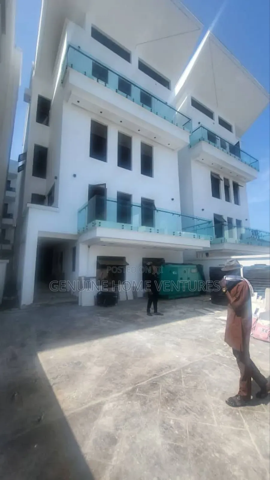 5bdrm Duplex in Banana Island for sale in Banana Island