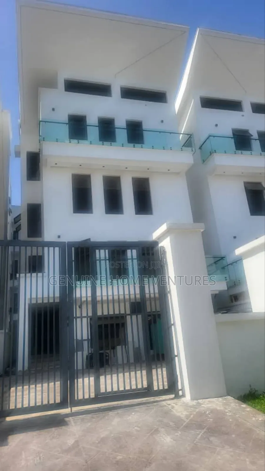 5bdrm Duplex in Banana Island for sale in Banana Island