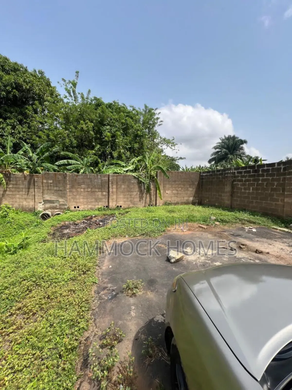 Distress Mixed Use Land Near CBN Clinic, Onireke Gra, Jericho, Ibadan. in Jericho