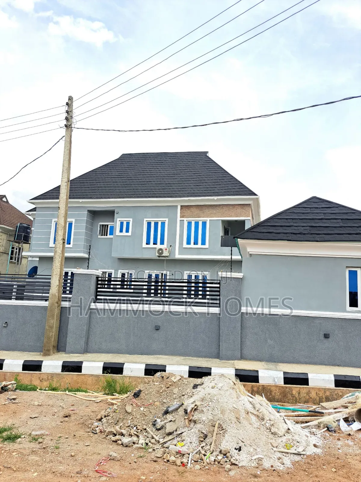 4bdrm Duplex in Alpha Grace Estate, Jericho for sale in Jericho