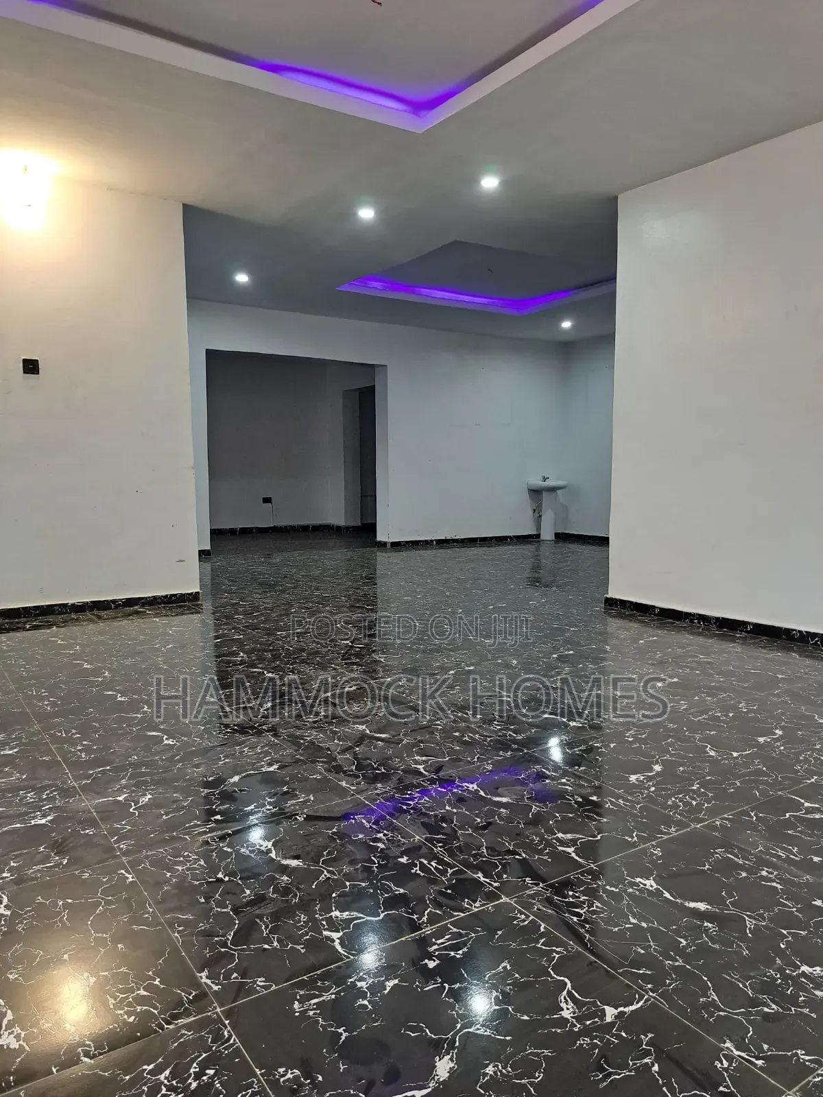 4bdrm Duplex in Alpha Grace Estate, Jericho for sale in Jericho