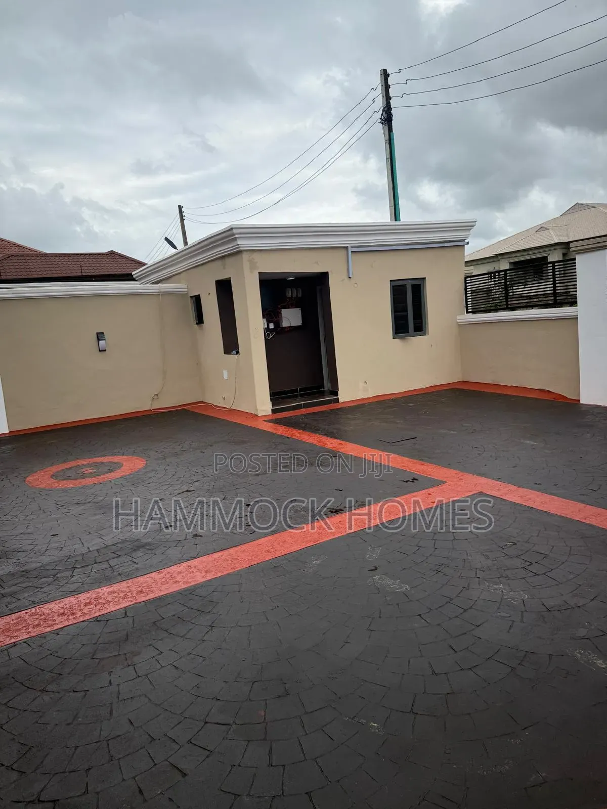 5bdrm Duplex in Malami Estate for sale in Oluyole Estate