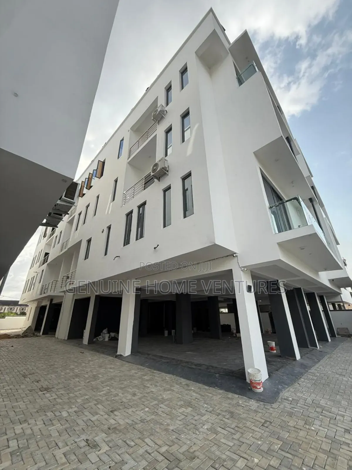 2bdrm Apartment in Lekki Phase One for sale in Lekki Phase 1