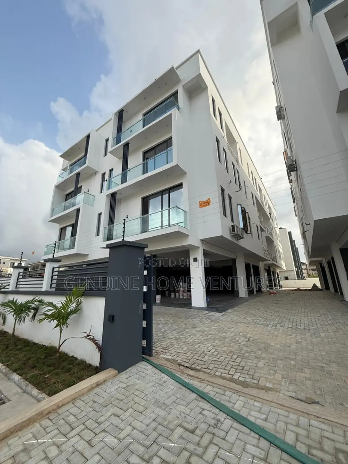 2bdrm Apartment in Lekki Phase One for sale in Lekki Phase 1