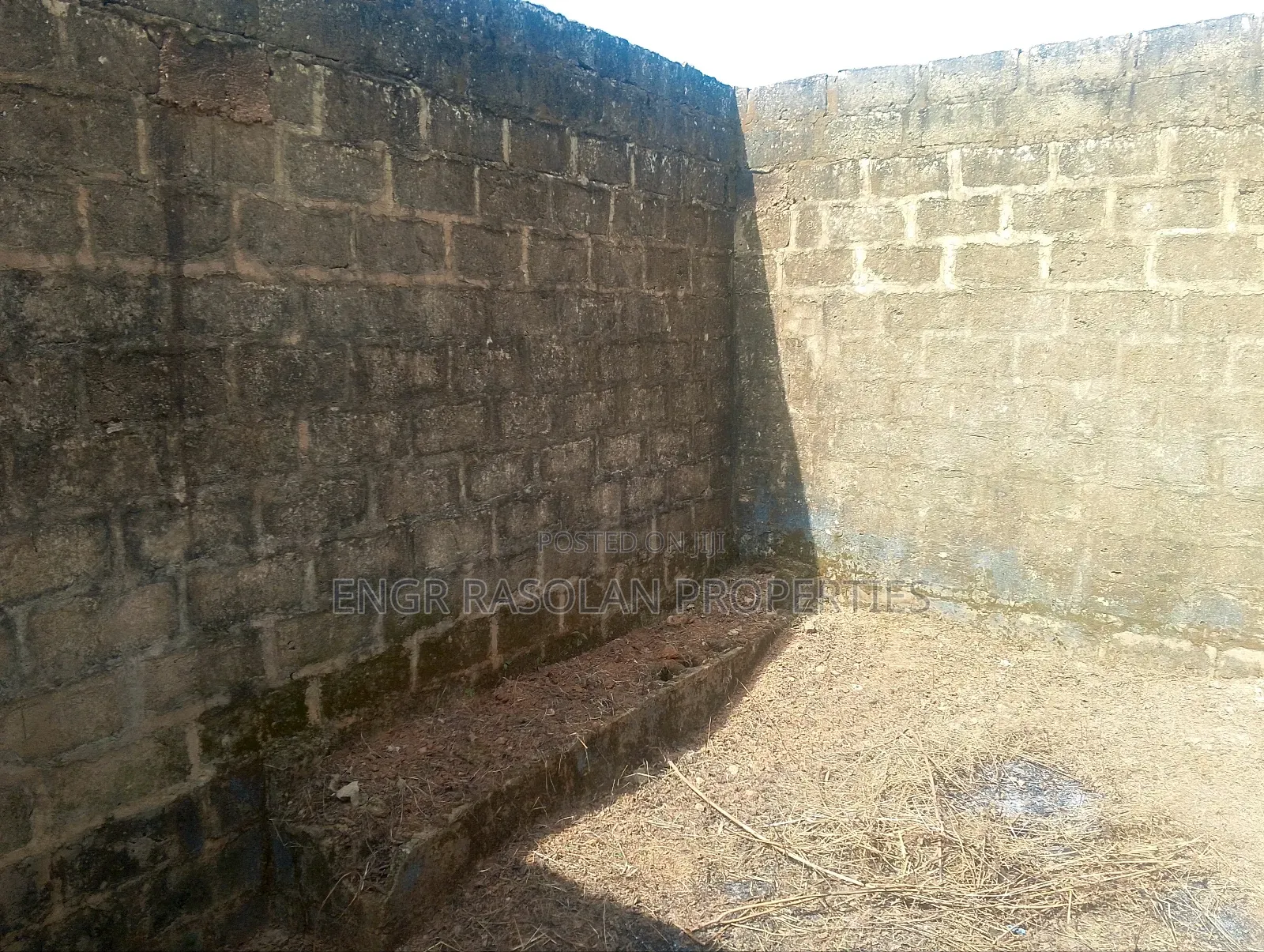 1bdrm Block of Flats in Ogbondoroko, Asa for sale in Asa