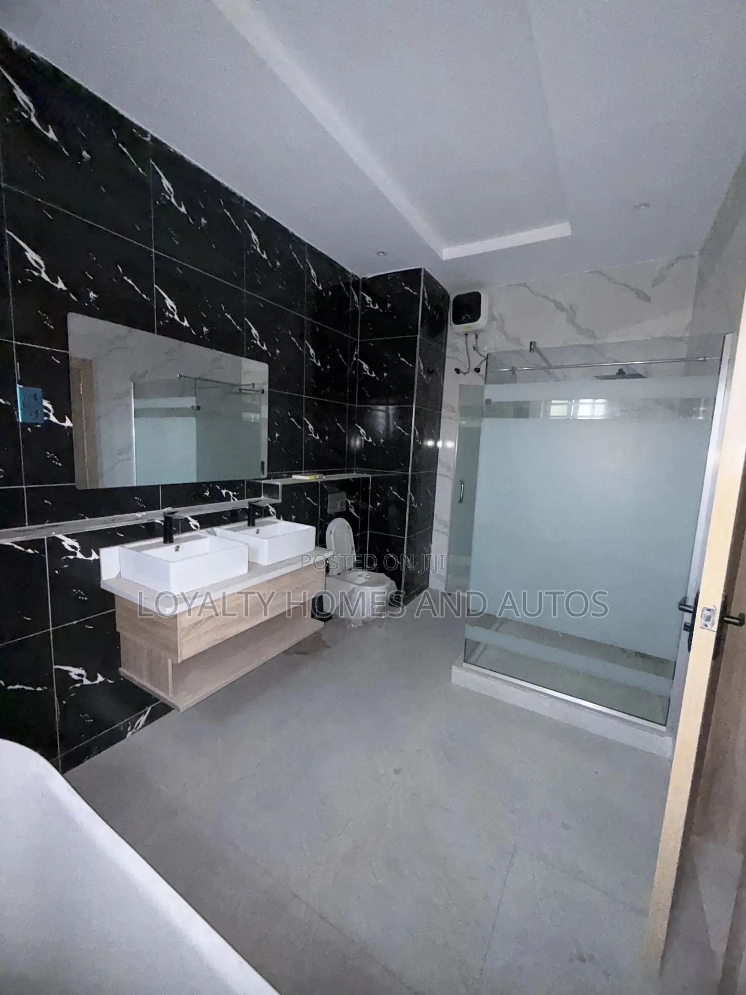 5bdrm Duplex in Adeniyi Jones Ikeja for sale in Ikeja