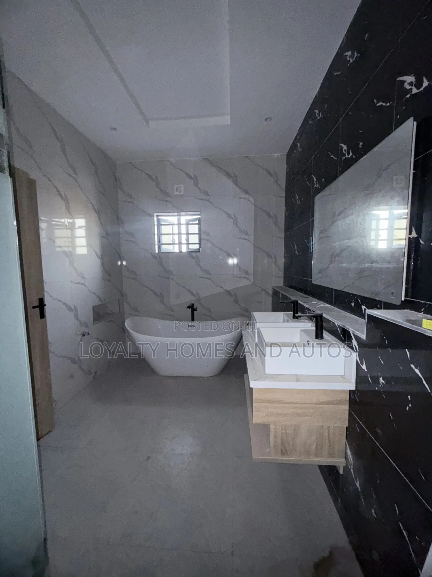 5bdrm Duplex in Adeniyi Jones Ikeja for sale in Ikeja