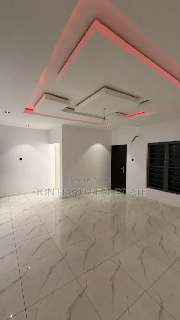 5bdrm Duplex in Carlton Gate Estate, Akobo for sale in Akobo