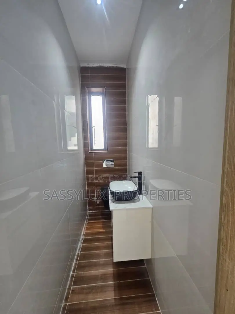 Furnished 4bdrm House in Sangotedo for sale in Sangotedo