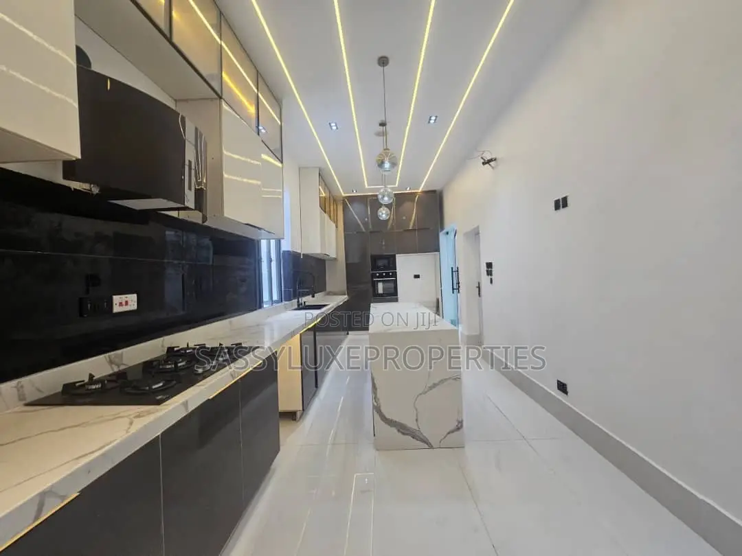 Furnished 4bdrm House in Sangotedo for sale in Sangotedo