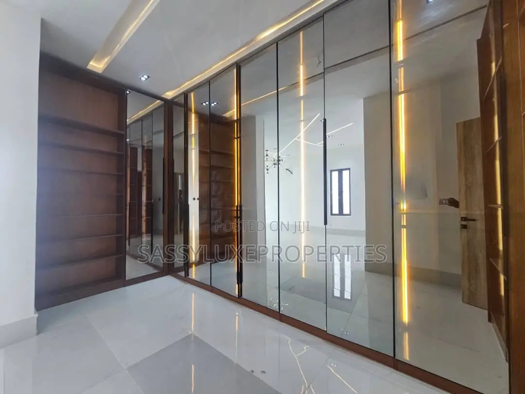 Furnished 4bdrm House in Sangotedo for sale in Sangotedo