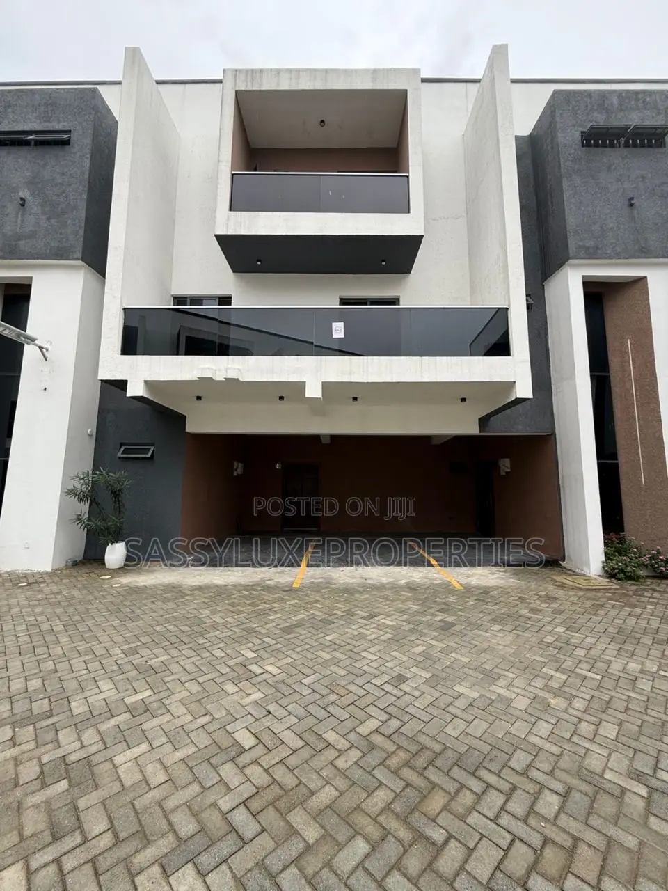 Furnished 2bdrm Apartment in Ikate Lekki for sale in Lekki Expressway