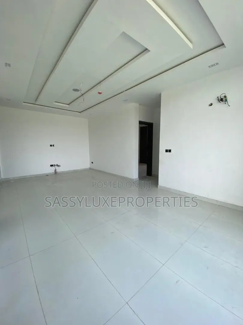 Furnished 2bdrm Apartment in Lekki Phase 1 for sale in Lekki Expressway