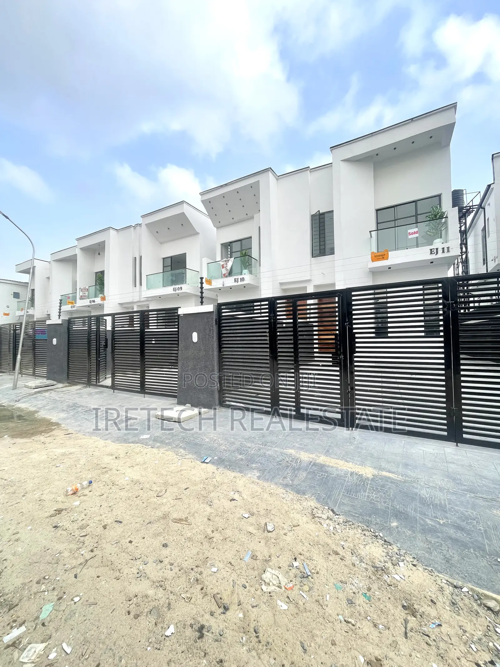 4bdrm Duplex in Ikota Gra for sale in Ikota
