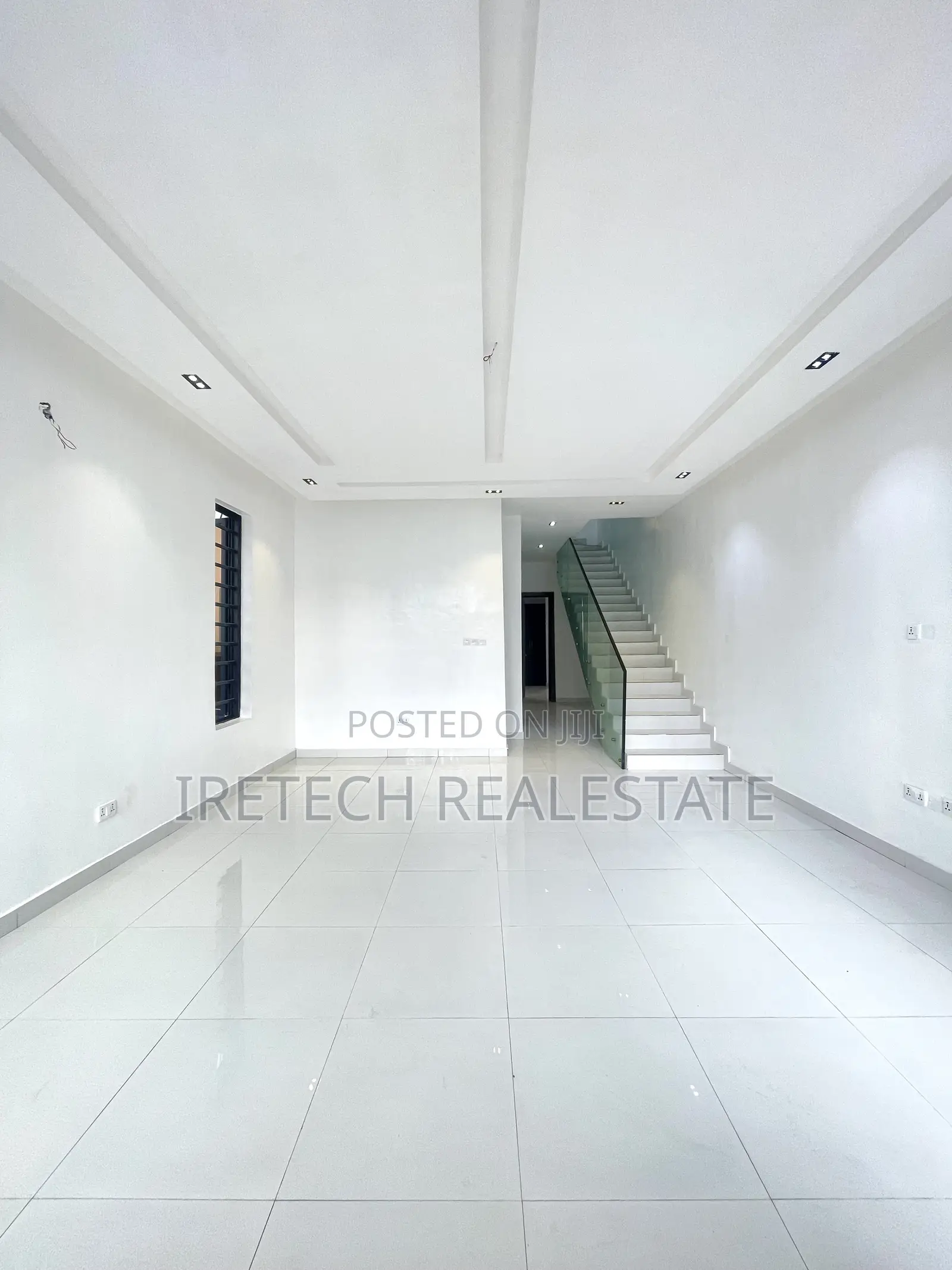 4bdrm Duplex in Ikota Gra for sale in Ikota