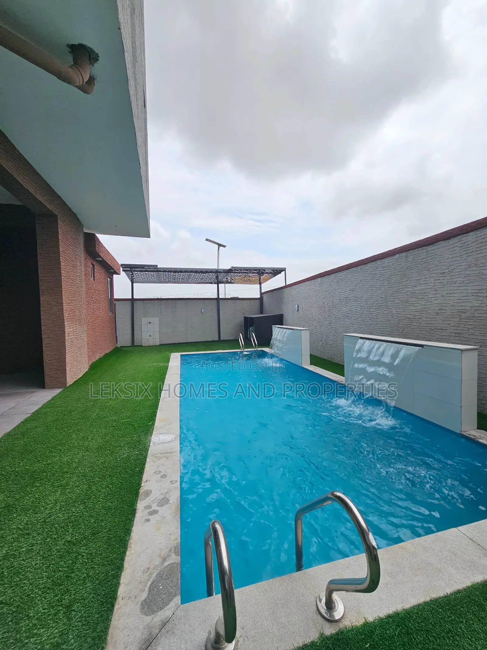 2bdrm Apartment in A Well Secured Code, Ikate for sale in Ikate
