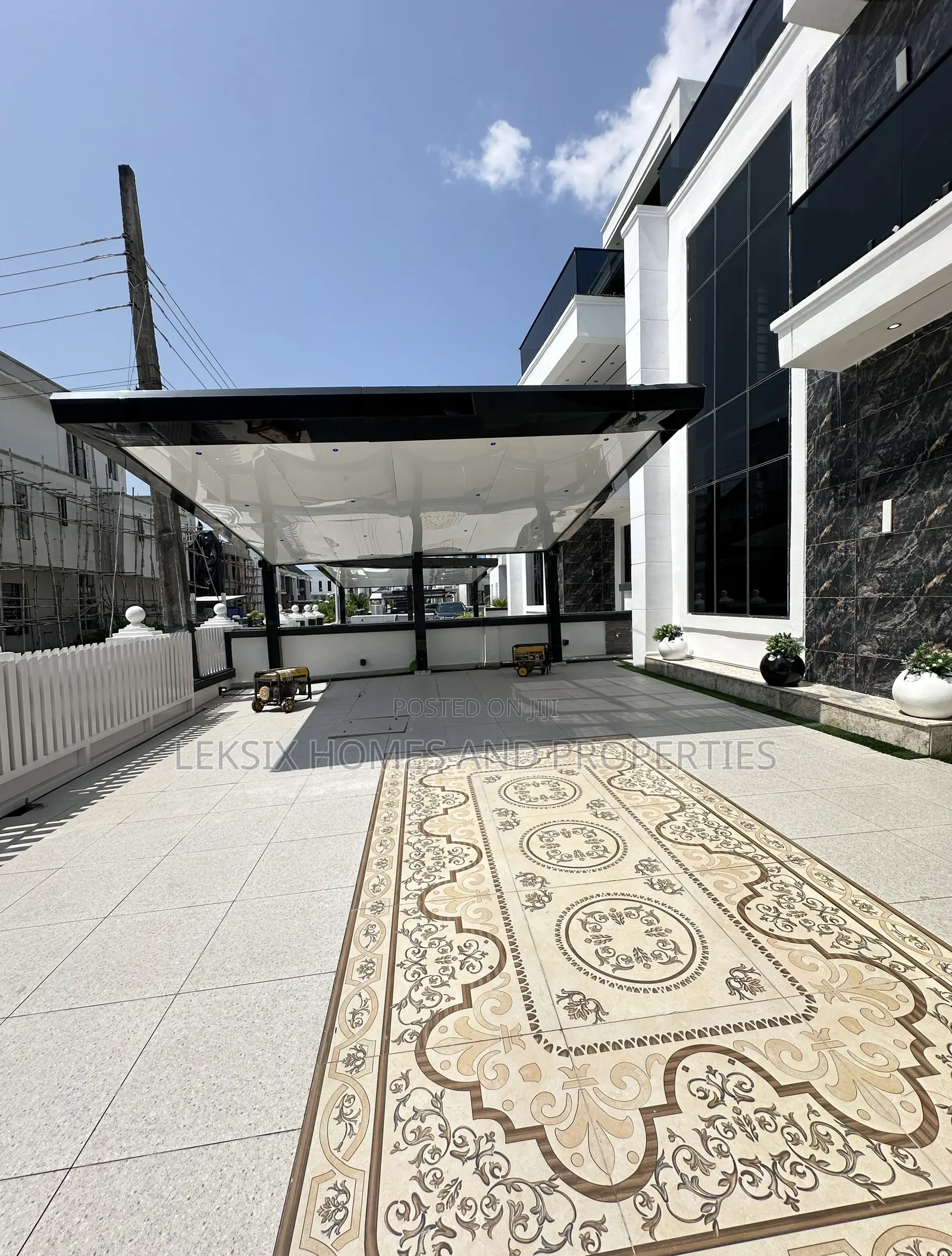 5bdrm Duplex in Megamound, Ikota for sale in Ikota