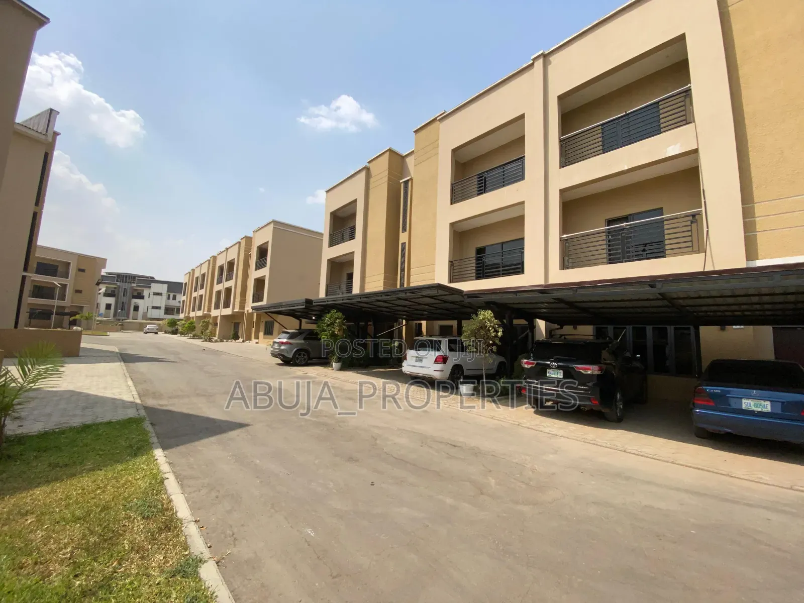 4bdrm Duplex in Serene Estate, Jahi for sale in Jahi