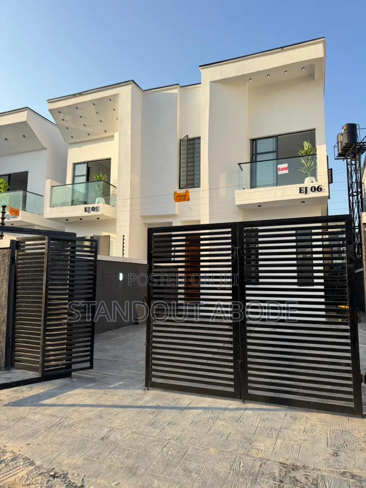 4bdrm Duplex in Inside An Estate, Ikota for sale in Ikota