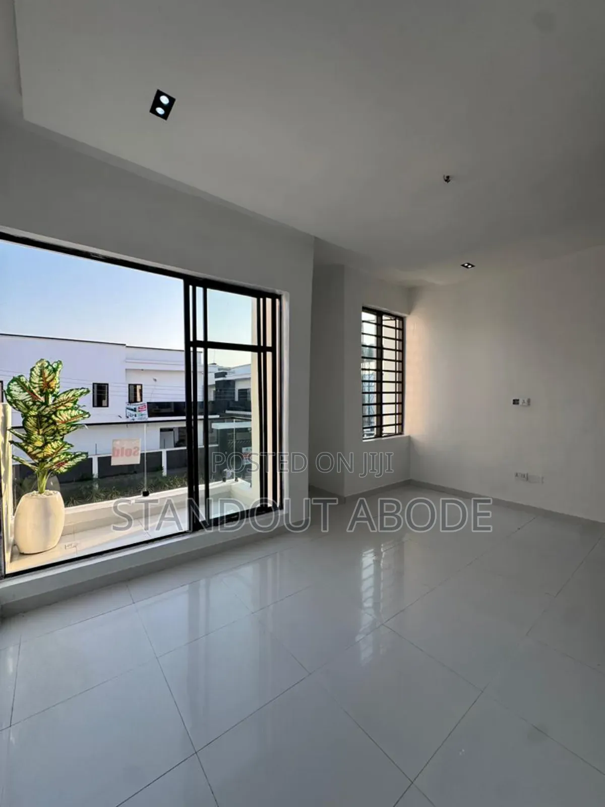4bdrm Duplex in Inside An Estate, Ikota for sale in Ikota