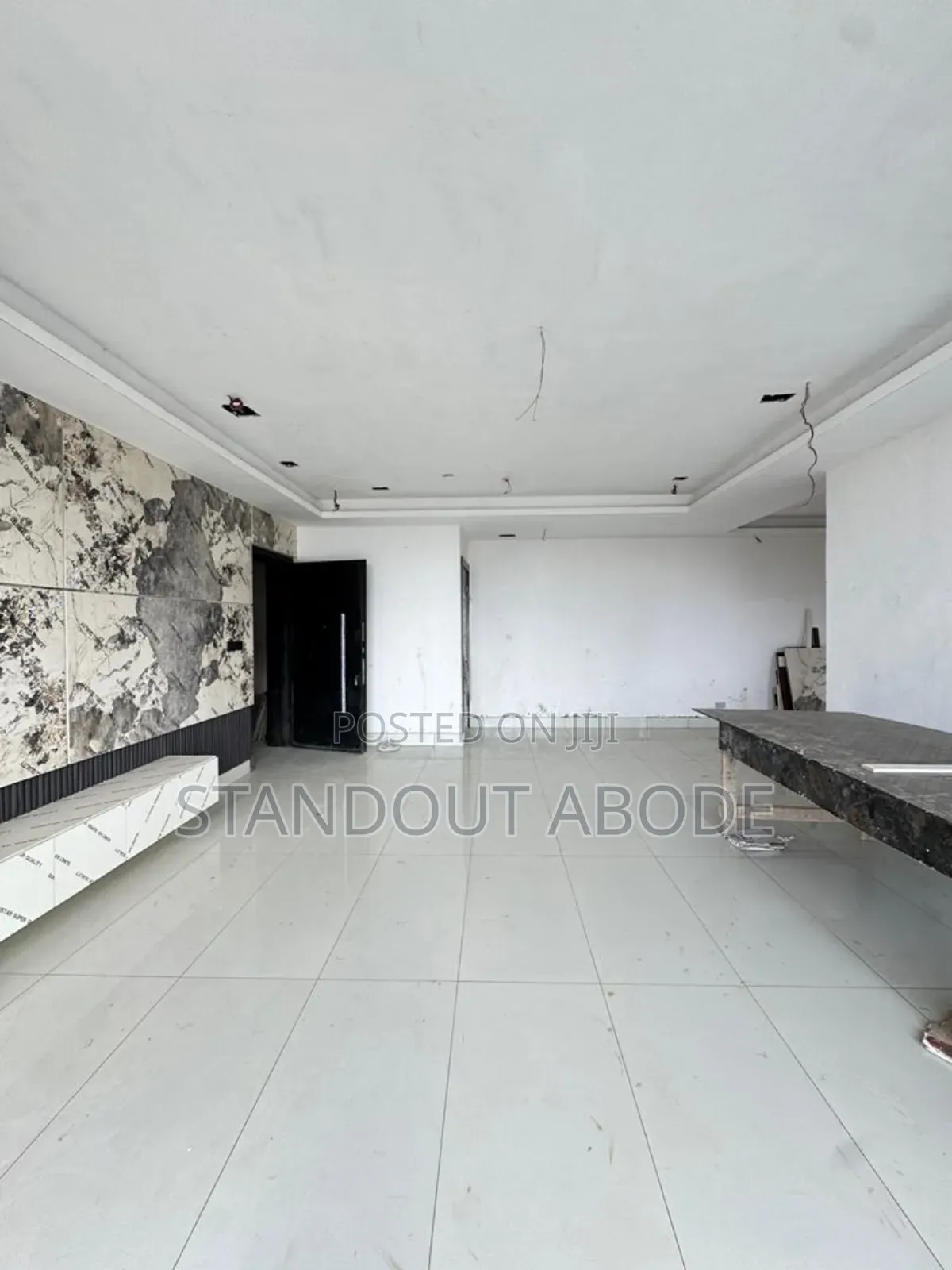 3bdrm Penthouse in Inside An Estate, Ikate for sale in Ikate