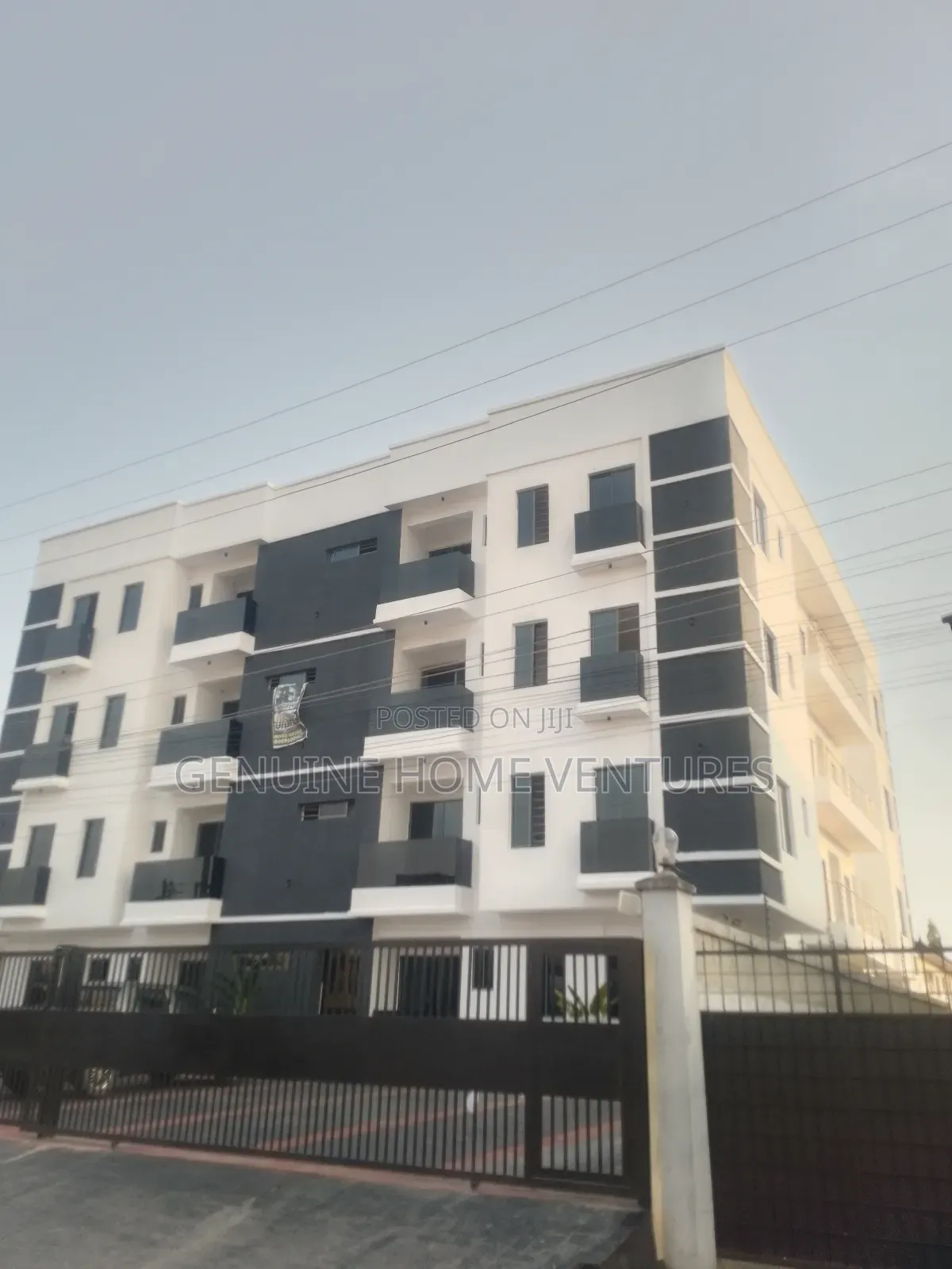 3bdrm Apartment in Lekki Phase 1 for sale in Lekki Phase 1