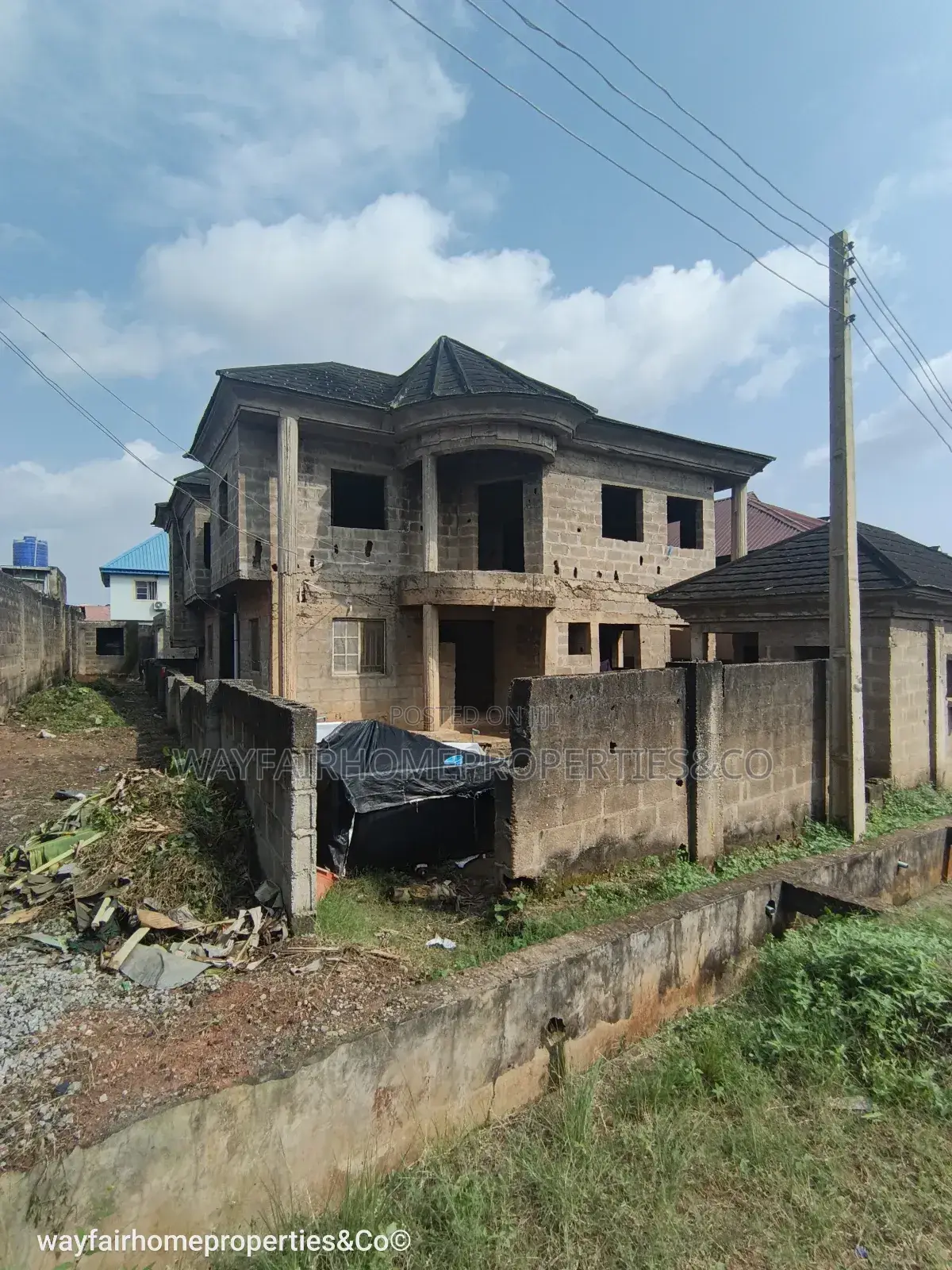 6bdrm Duplex in Valley View Estate, Alimosho for sale in Alimosho