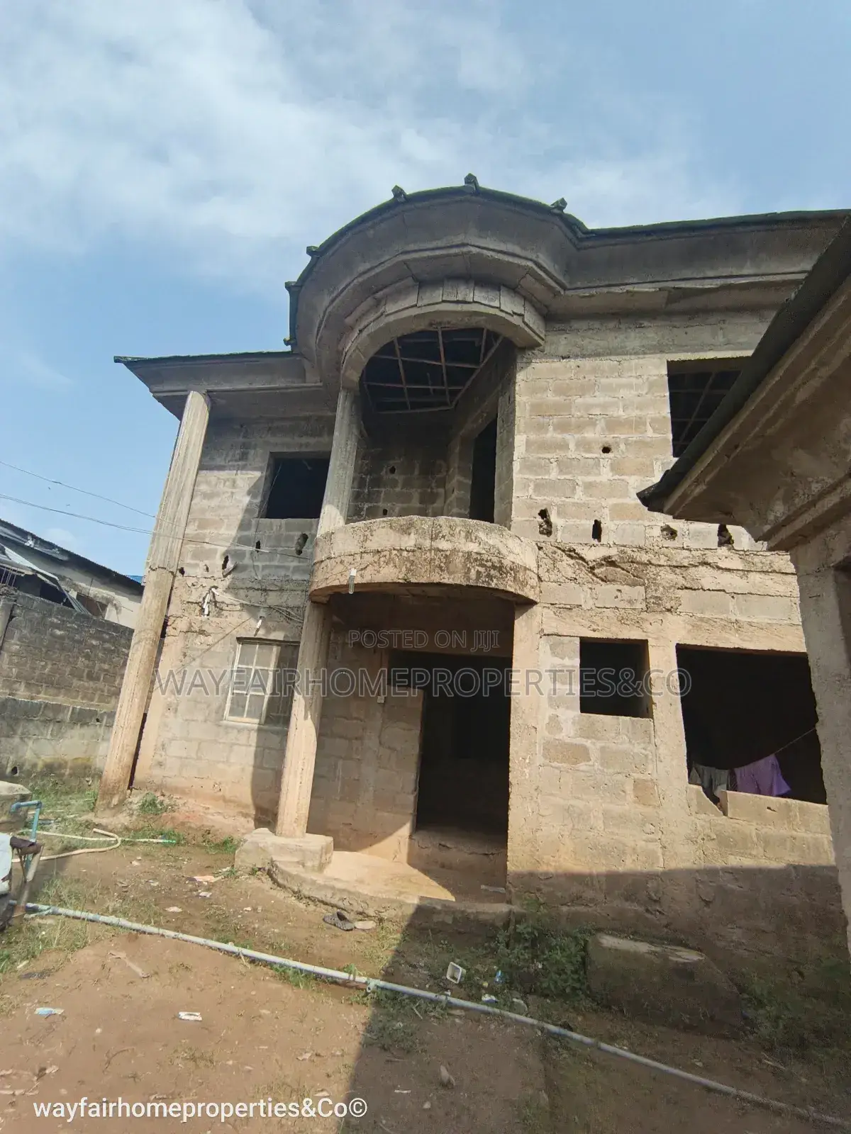 6bdrm Duplex in Valley View Estate, Alimosho for sale in Alimosho