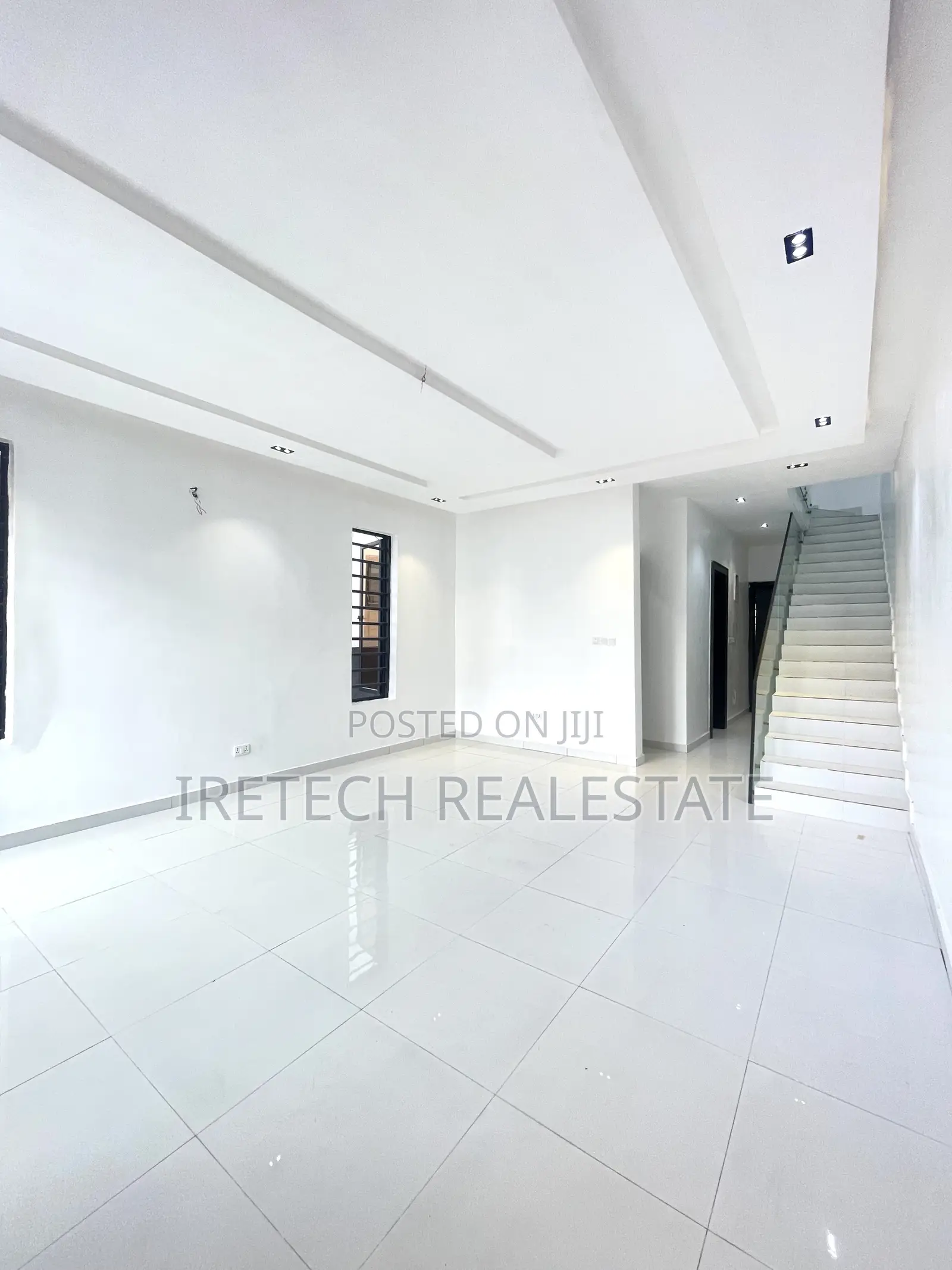 4bdrm Duplex in Ikota Gra for sale in Ikota