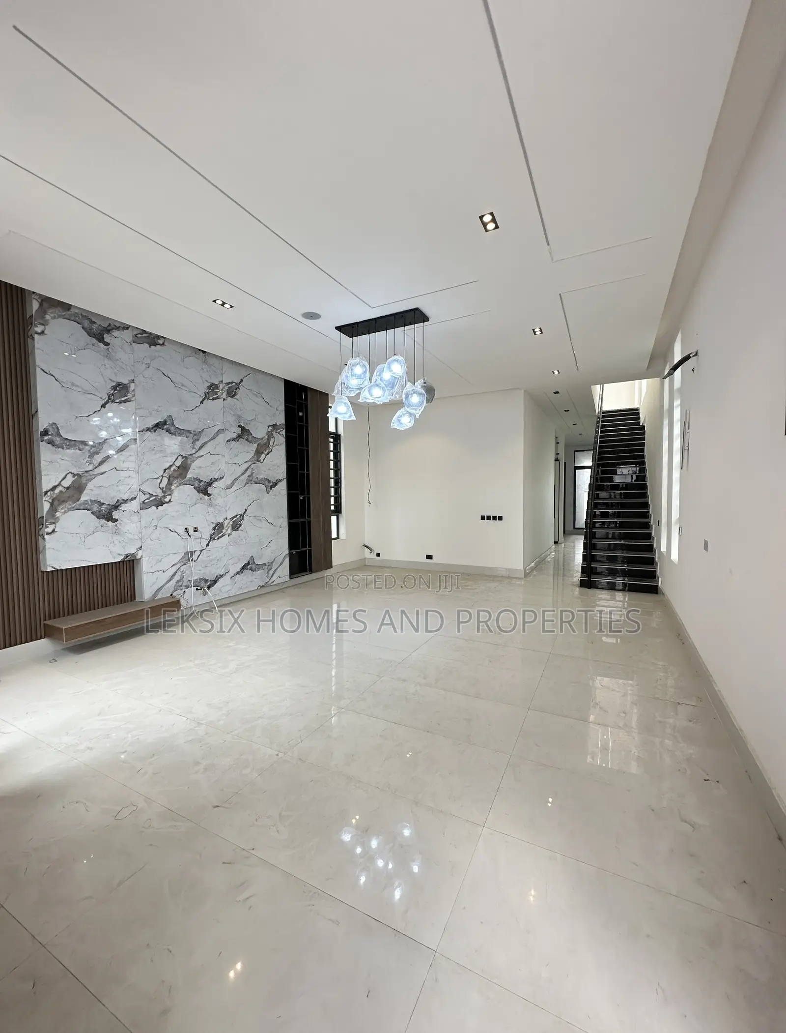5bdrm Duplex in A Secured Code To, Ado / Ajah for sale in Ado / Ajah