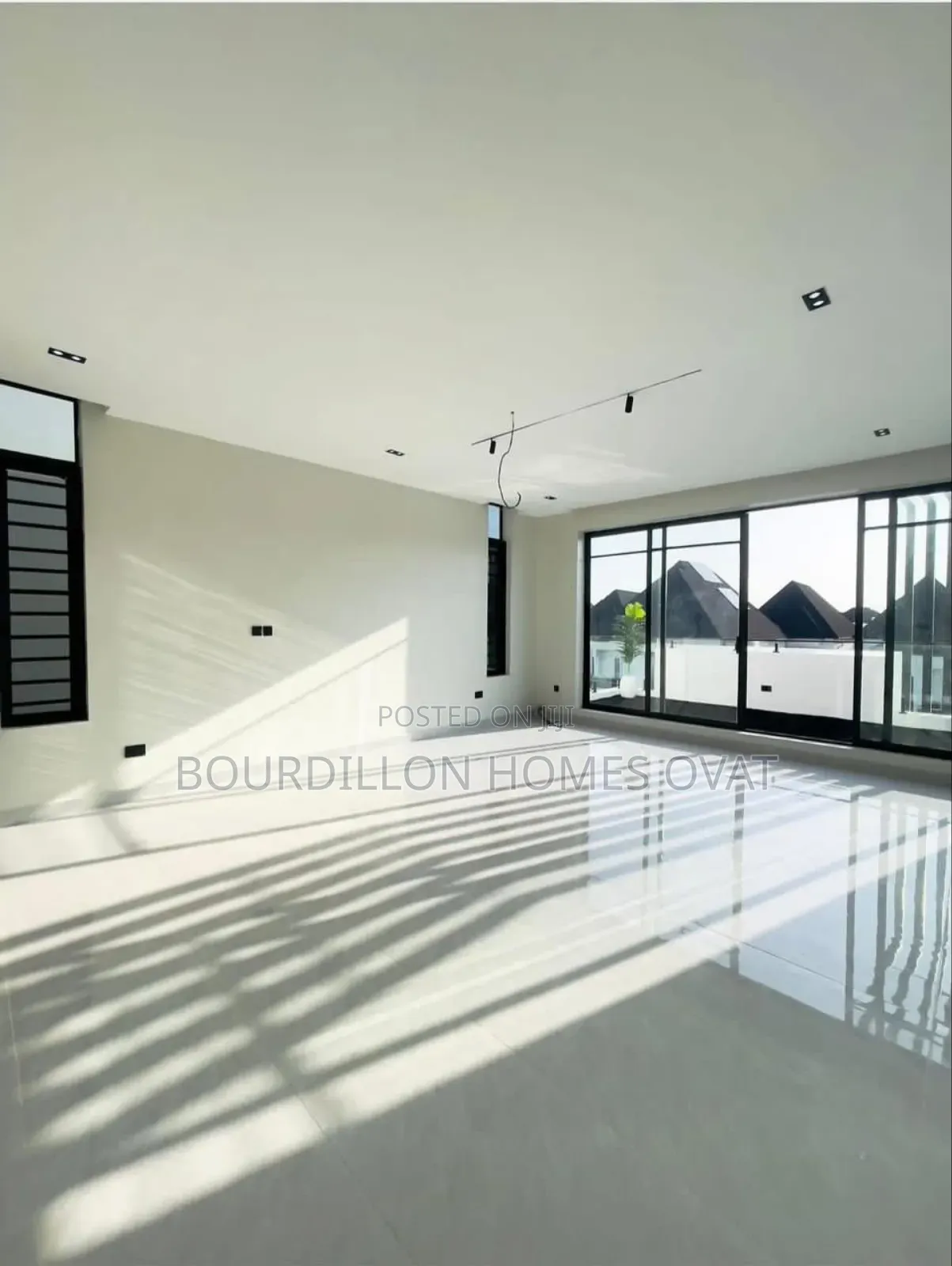 5bdrm Duplex in Orchid Lekki Lagos for sale in Lekki
