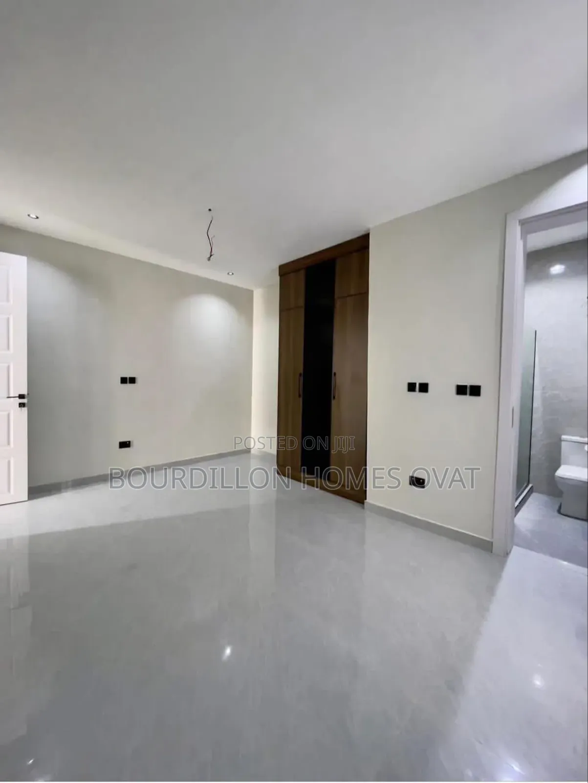 5bdrm Duplex in Orchid Lekki Lagos for sale in Lekki