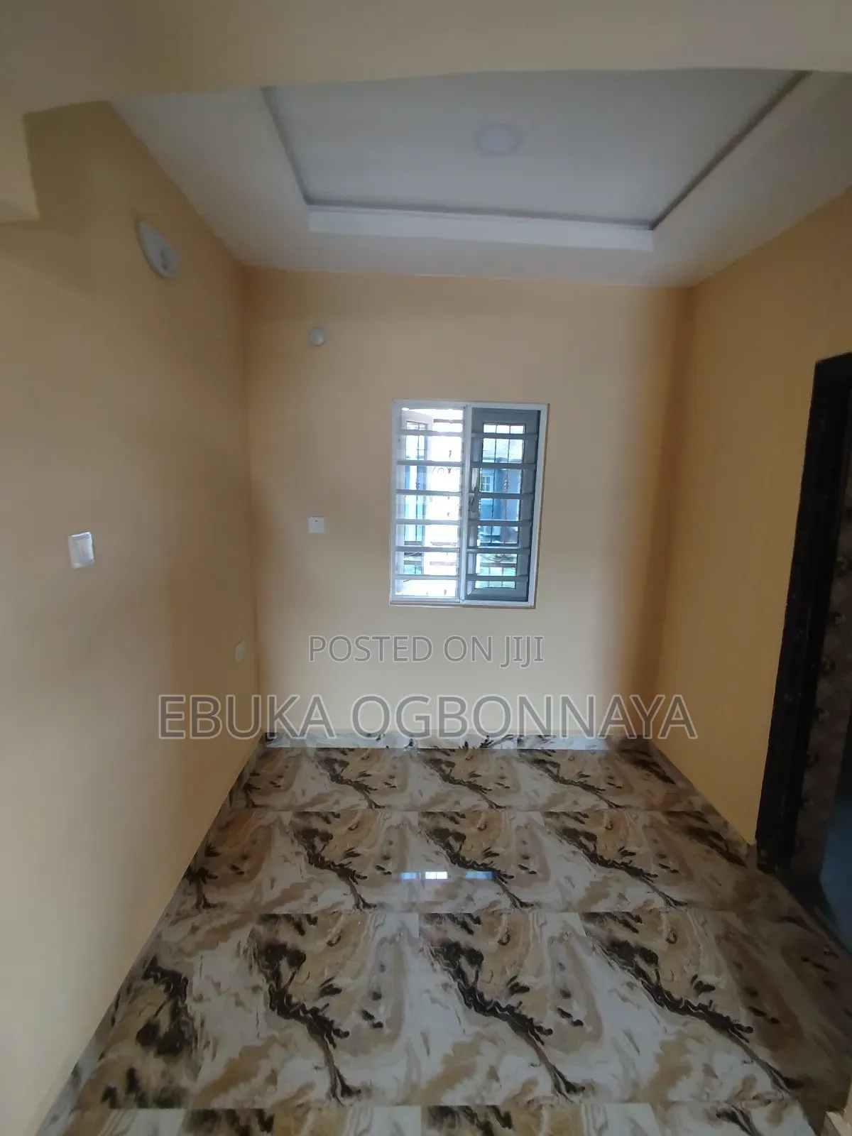 2bdrm Block of Flats in Sars Road,, Obio-Akpor for rent in Obio-Akpor