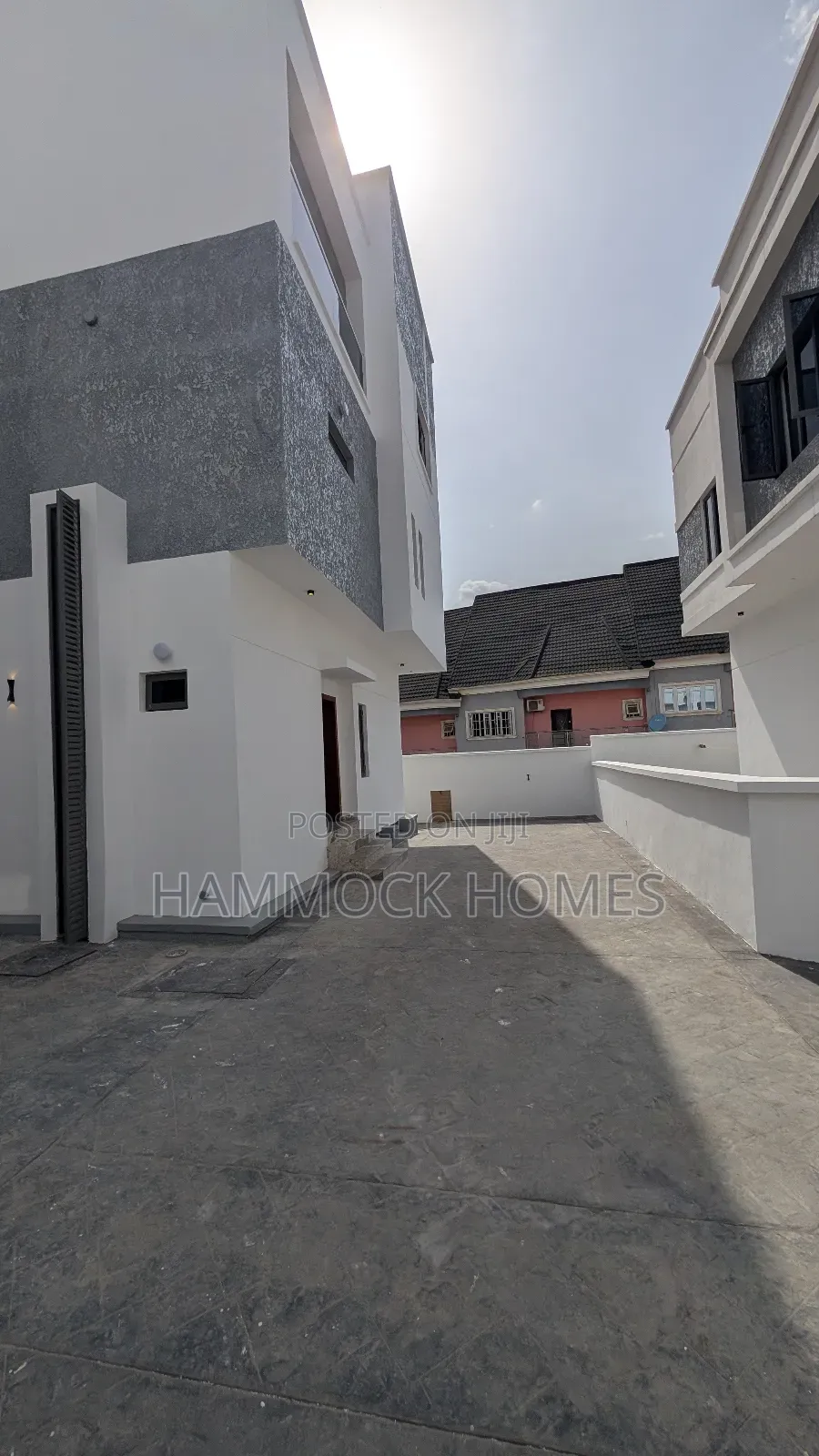 5bdrm Penthouse in Kolapo Ishola Gra, Akobo for sale in Akobo