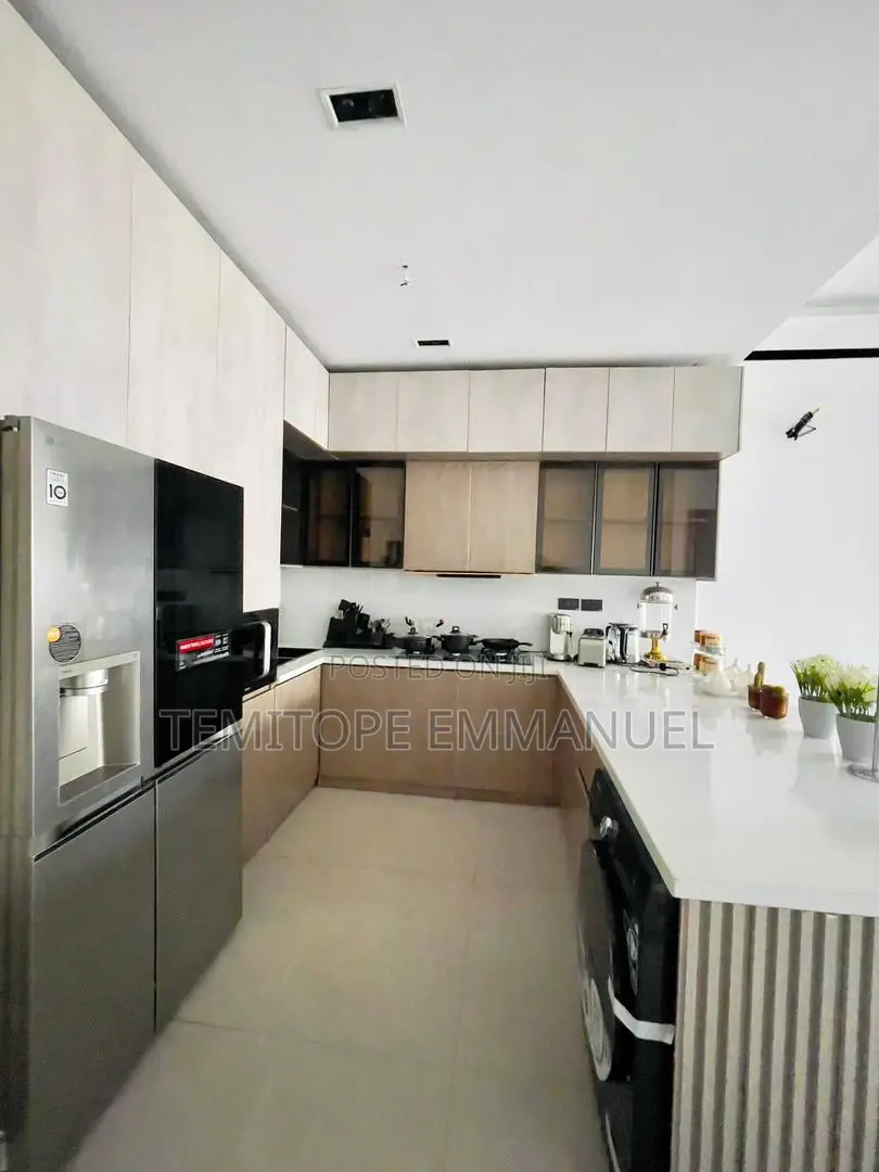 Furnished 2bdrm Apartment in Lekki Phase 1 for sale in Lekki Phase 1
