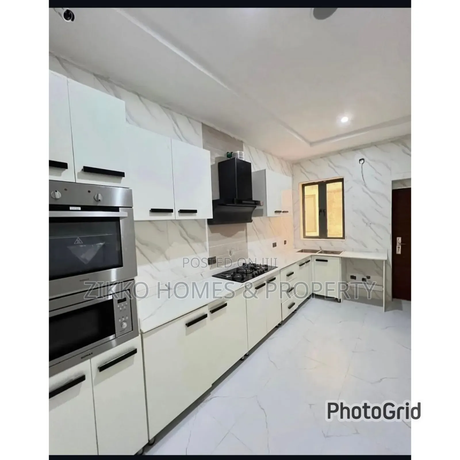 3bdrm Townhouse/Terrace in Ajah, Abraham Adesanya Estate for sale in Abraham Adesanya Estate