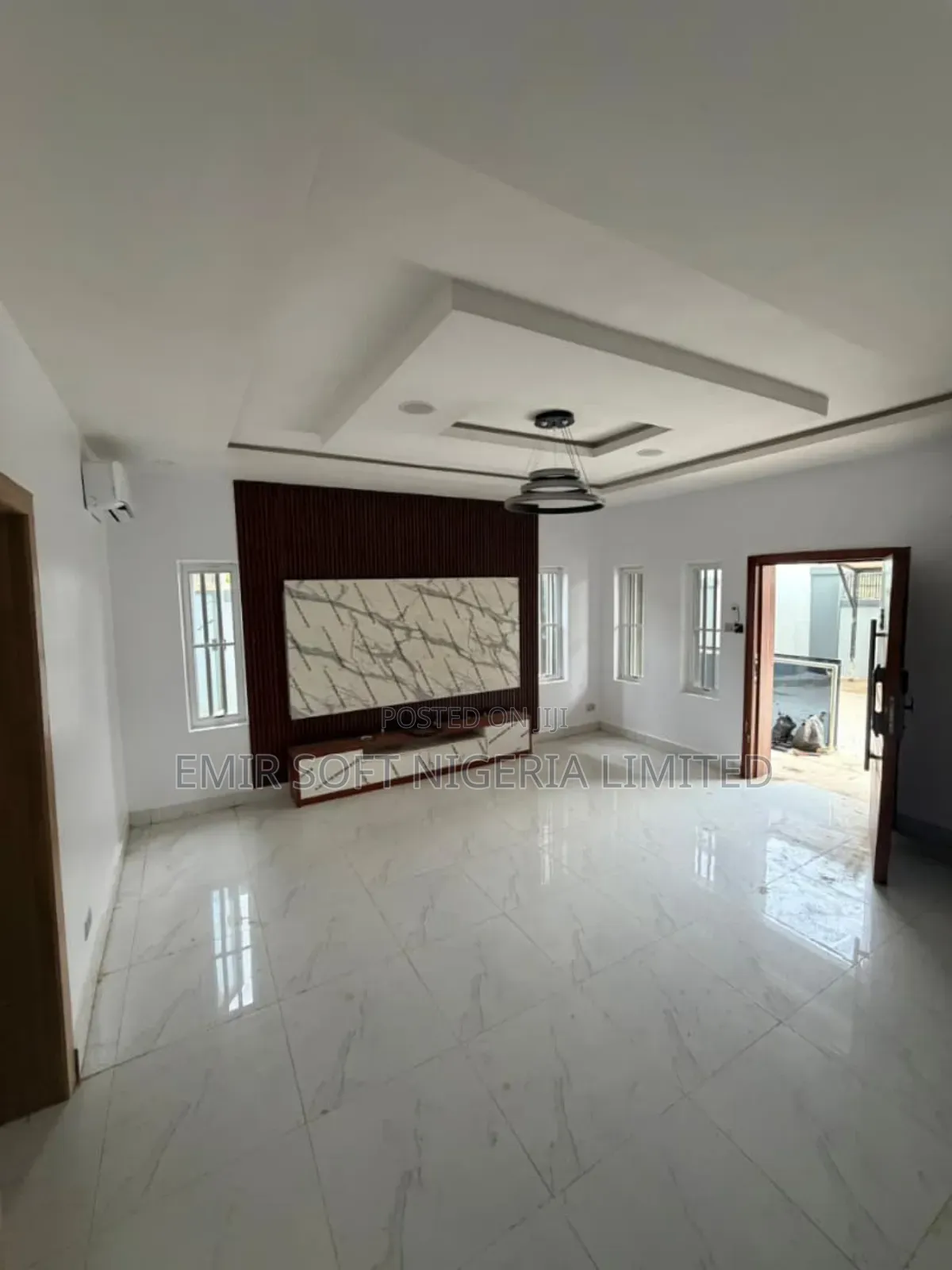 Furnished 4bdrm Duplex in Jericho for sale in Jericho