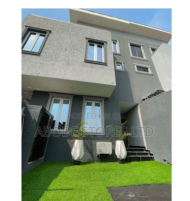 Luxury 5 Bedroom Shortlet Apartment in GRA Phase 2 Shangisha