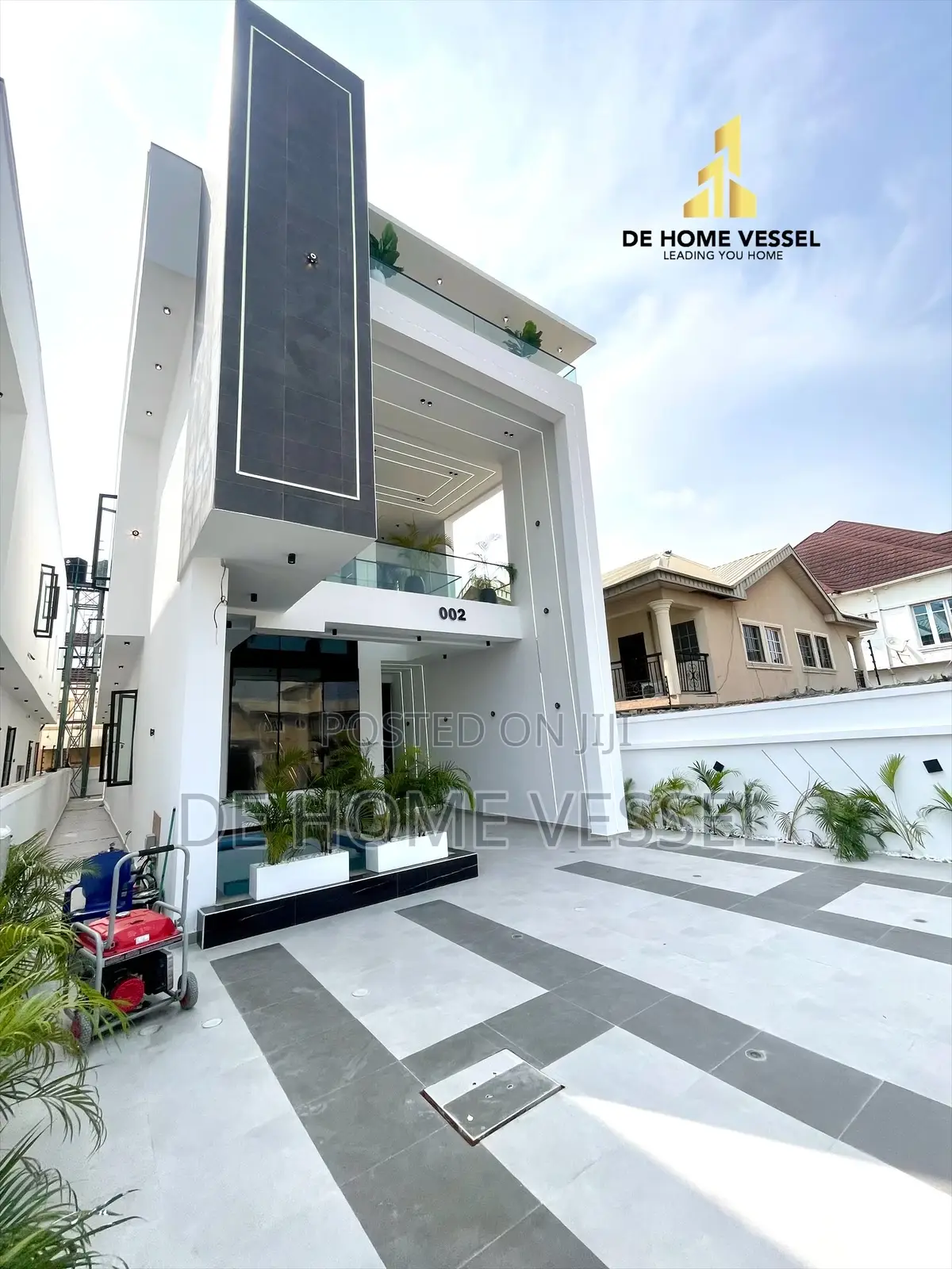 5bdrm Duplex in Ikota, Lekki for sale in Lekki