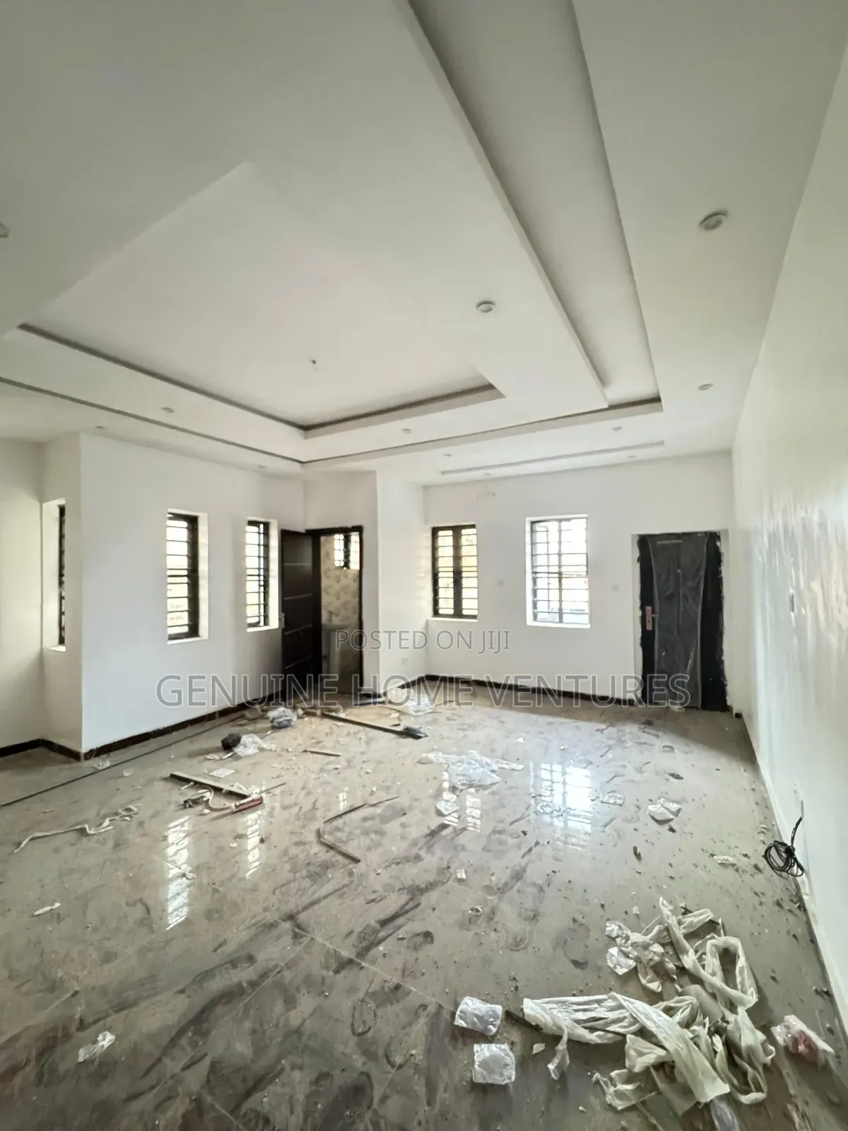4bdrm Duplex in Surulere for sale in Surulere