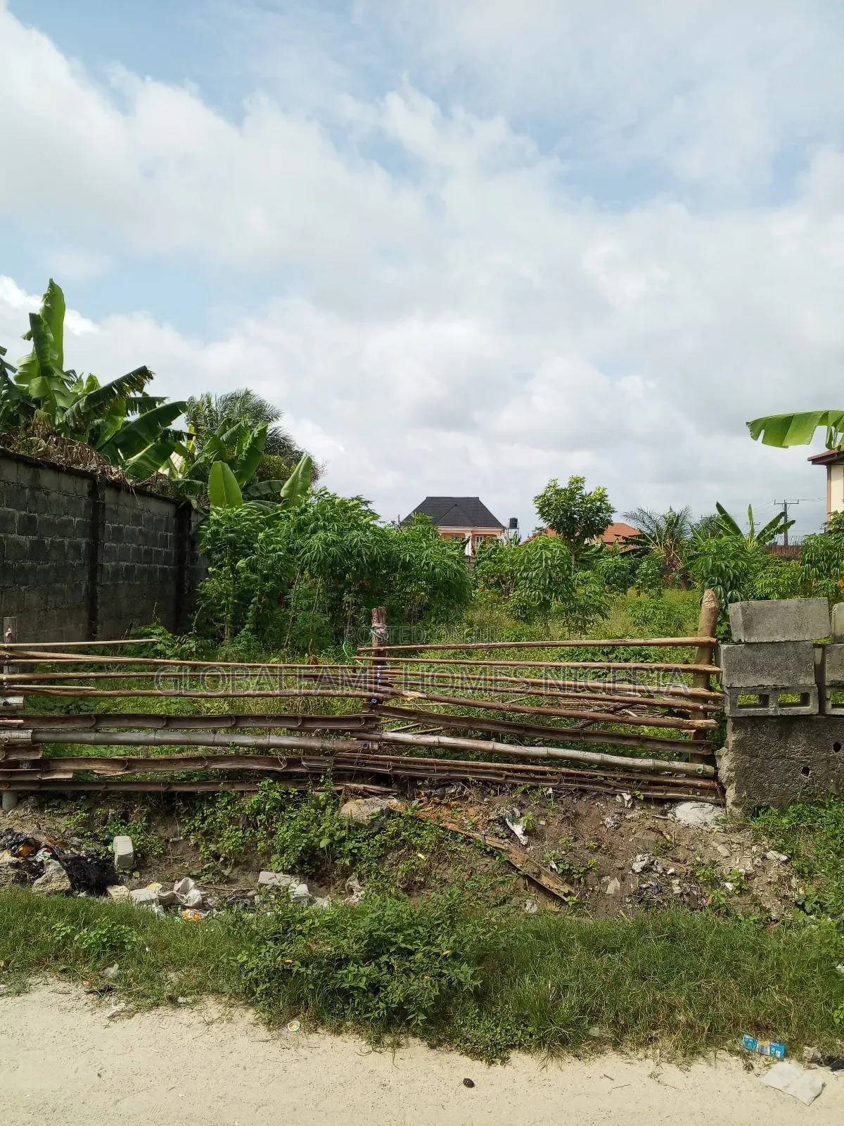 Plot for Sale in Lakowe
